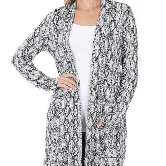 Zenana Outfitters Sweaters - Zenana Outfitters Snakeskin Print Open Cardigan with Pocket XL